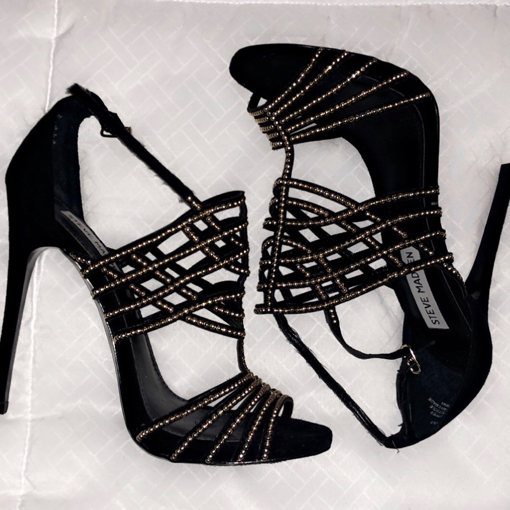 Steve Madden Black heels with gold accents
